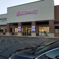 Kali Beauty - Great staff and selections.