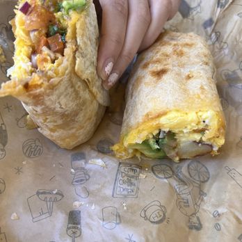Cafe Dulce - Breakfast Burrito - Coffee & Tea Near Me - Los Angeles, California