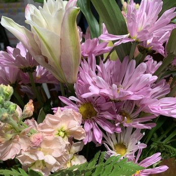 The Flower Basket - Aged flowers - Florists Near Me - Aurora, Illinois The Flower Basket - Aged flowers - Florists Near Me - Aurora, Illinois