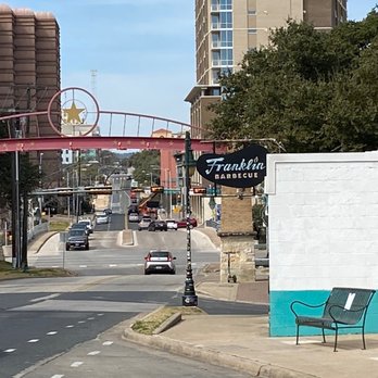 Franklin Barbecue - Barbeque Near Me - Austin, Texas