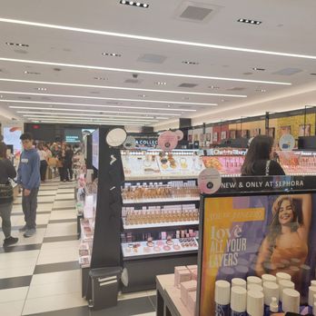SEPHORA - Inside - Cosmetics & Beauty Supply Near Me - East Rutherford, New Jersey