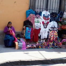 Puesto de bolsas y Huipiles Tlalpan Centro