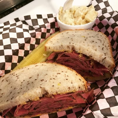 Kings Deli by null
