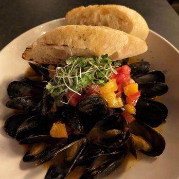Basi Italia - da mussels - Italian Near Me - Columbus, Ohio