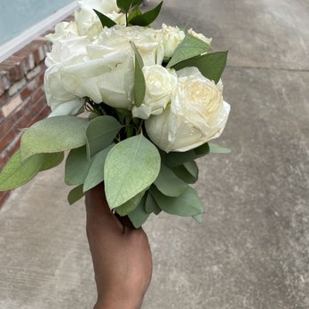 Beija Flor Designs - Florists Near Me