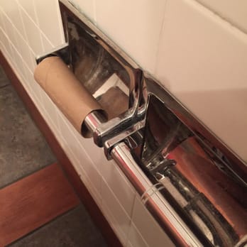 Jimmy John's - I wasn't using the shitter but I did notice there wasn't toilet paper or hand towel paper. What gives? There are 4 ppl working. - Fast Food Near Me - Madison, Wisconsin Jimmy John's - I wasn't using the shitter but I did notice there wasn't toilet paper or hand towel paper. What gives? There are 4 ppl working. - Fast Food Near Me - Madison, Wisconsin