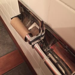 Jimmy John's - I wasn't using the shitter but I did notice there wasn't toilet paper or hand towel paper. What gives? There are 4 ppl working.