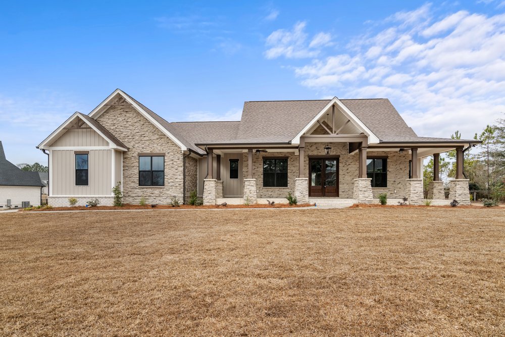 Slide of RiverBend Builder