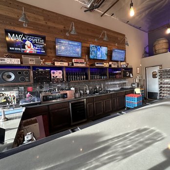 Nabu Wines - Wine Tasting Room Near Me - Westlake Village, California Nabu Wines - Wine Tasting Room Near Me - Westlake Village, California