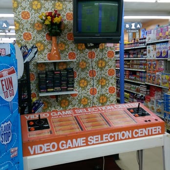 Koppa's Fulbeli Deli - Atari station - Grocery Near Me - Milwaukee, Wisconsin