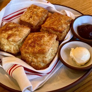 Yardbird Table & Bar - Classic Buttermilk Biscuits - Southern Near Me - Miami Beach, Florida