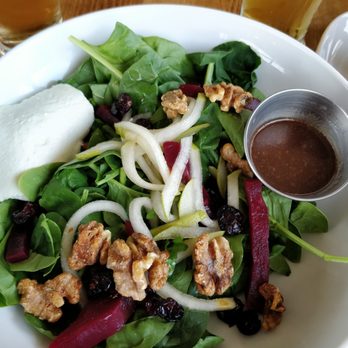 Catch Kitchen + Bar - Sports Bars Near Me - Richmond, British Columbia