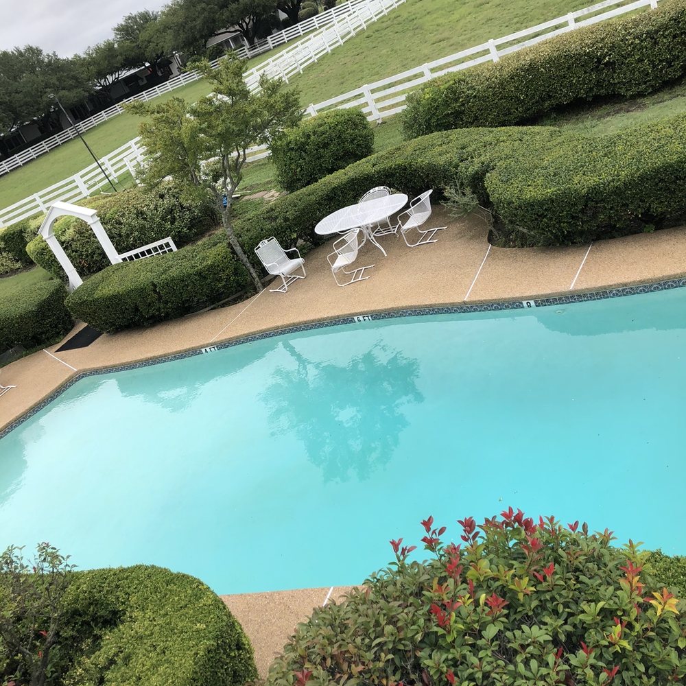 Southfork Ranch - They used mirrors on the pool to make it look like an Olympic sized pool. It's actually very small. - Ranches Near Me - Parker, Texas Southfork Ranch - They used mirrors on the pool to make it look like an Olympic sized pool. It's actually very small. - Ranches Near Me - Parker, Texas