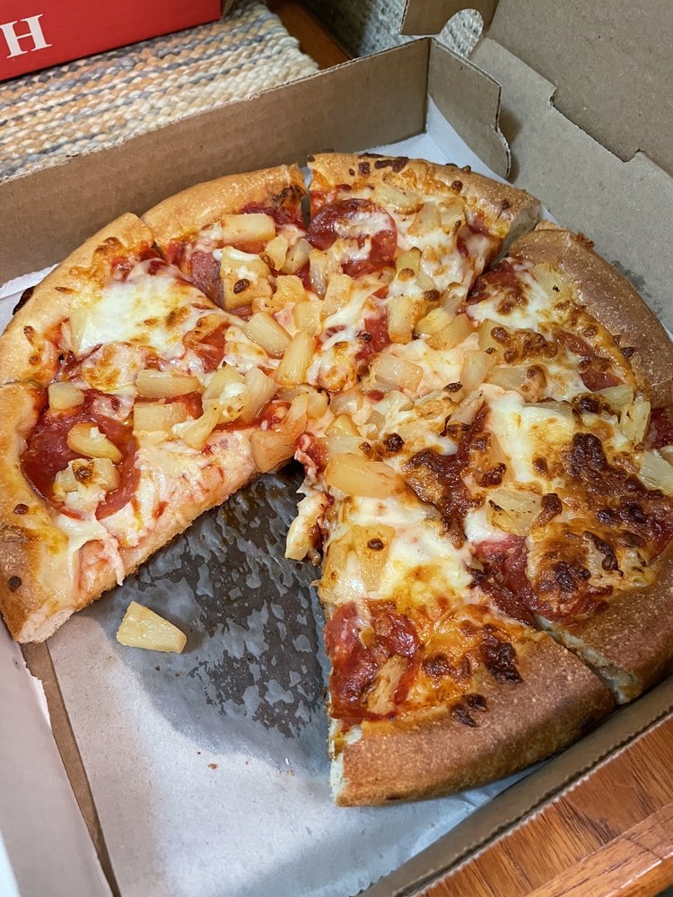 MANCHESTER PIZZA & GRILL Updated October 2024 22 Photos & 107