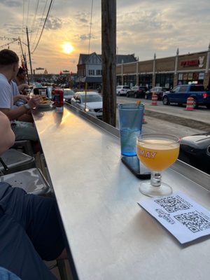 Union Jack Pub by null