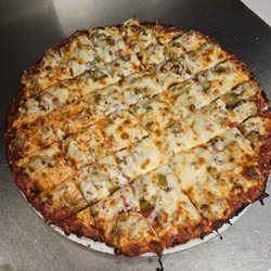 Pizza Pete- Orland Park - Yummy thin crust pizza is amazing, service is great always polite and friendly.