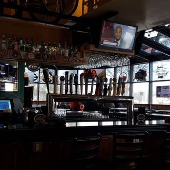 Mulligans Irish Pub & Grill - The bar - Pubs Near Me - Franklin, Wisconsin