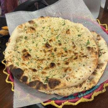 Gulberg Bistro - Garlic naan - Pakistani Near Me - Kendall Park, New Jersey