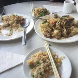 Chicken friend rice (amazing) and beef chow mein (decent) Chicken friend rice (amazing) and beef chow mein (decent)