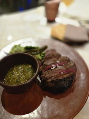 Bistro 8 by null