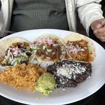 5 RABANITOS RESTAURANTE AND TAQUERIA - HYDE PARK - Updated February 2026 - 22 Photos & 28