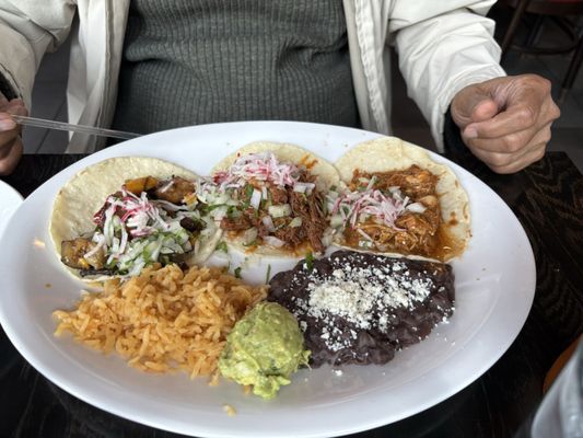 5 Rabanitos Hyde Park by null