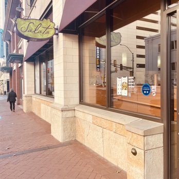 Salata - Outside View - Salad Near Me - Fort Worth, Texas