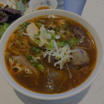 V Restaurant & Lounge - Bun Bo Hue - Vietnamese Near Me - Portland, Oregon V Restaurant & Lounge - Bun Bo Hue - Vietnamese Near Me - Portland, Oregon