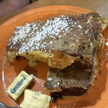 Charlotte’s Cafe - Banana bread French toast - Breakfast & Brunch Near Me - Berkeley Springs, West Virginia Charlotte’s Cafe - Banana bread French toast - Breakfast & Brunch Near Me - Berkeley Springs, West Virginia