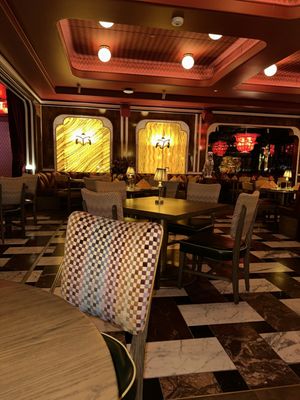 Caramella - Planet Hollywood by null