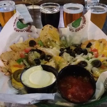 Winking Lizard - Loaded nachos - American Near Me - Mentor, Ohio