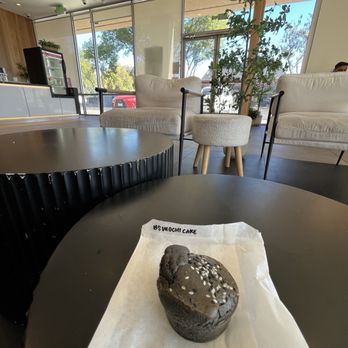 7 Leaves Cafe - Sesame mochi muffin - Bubble Tea Near Me - San Jose, California