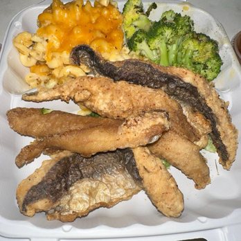 Seafood Mixer - Fried fish, broccoli and mac and cheese - Seafood Markets Near Me - Bronx, New York