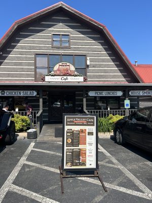 Apple Valley Mountain Village & Cafe by null