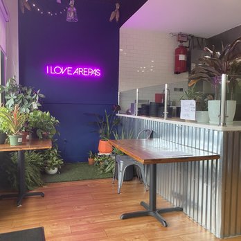 Bocata Arepa Bar - Entrance - Venezuelan Near Me - Glen Allen, Virginia