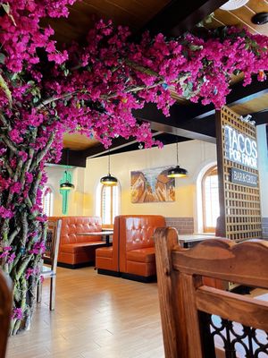 Tacos Por Favor Bar & Grill by null