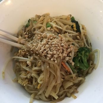 Toss Noodle Bar - Thin noodle with half Malay/thai sauce - Asian Fusion Near Me - Berkeley, California Toss Noodle Bar - Thin noodle with half Malay/thai sauce - Asian Fusion Near Me - Berkeley, California