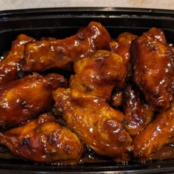 Farrelli’s Pizza - BBQ Wings, very good, above average wings