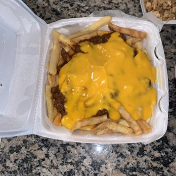 Wing Dash - Chili Cheese Fries - American Near Me - Aubrey, Texas
