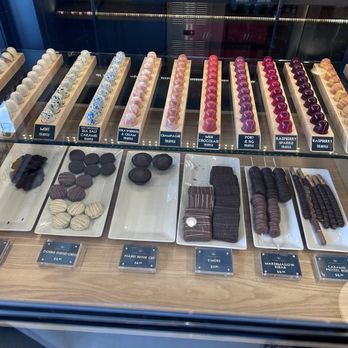 Winfield's Chocolate Bar - Desserts Near Me - Houston, Texas Winfield's Chocolate Bar - Desserts Near Me - Houston, Texas