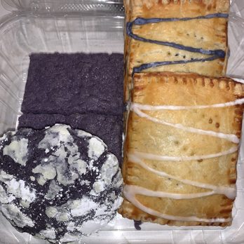 Cafe 86 - Ube bars, crinkle cookie, ube and turon pop tarts - Desserts Near Me - Antioch, California
