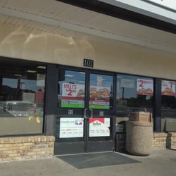 7-Eleven - Entrance
