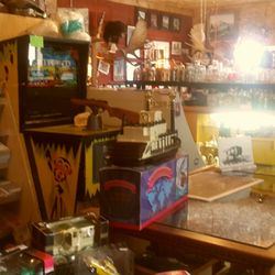 Red Barn Antiques