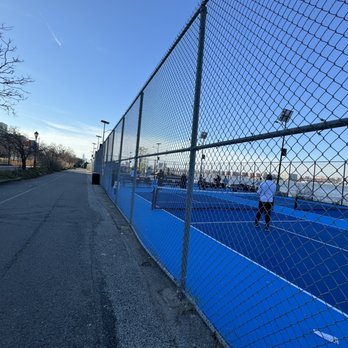 Pickleball Courts - Hudson River Park - Pickleball Near Me - New York, New York Pickleball Courts - Hudson River Park - Pickleball Near Me - New York, New York