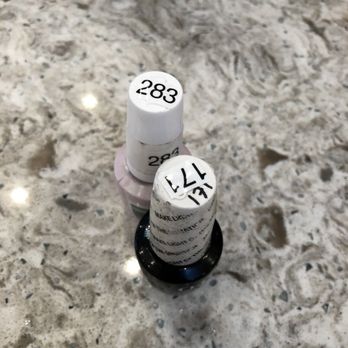 Del Mar Nail Bar - Numbers of OPI colors - Nail Salons Near Me - Del Mar, California