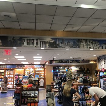 Hudson News - Bookstores Near Me - Baltimore, Maryland