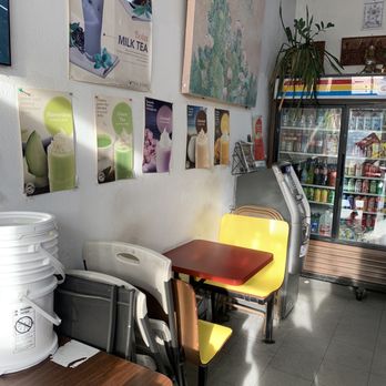 Donut King - Inside - Bakeries Near Me - Culver City, California Donut King - Inside - Bakeries Near Me - Culver City, California