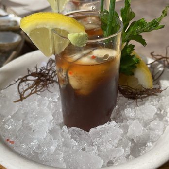 Honu Oceanside - Oyster Shooter - Seafood Near Me - Lahaina, Hawaii