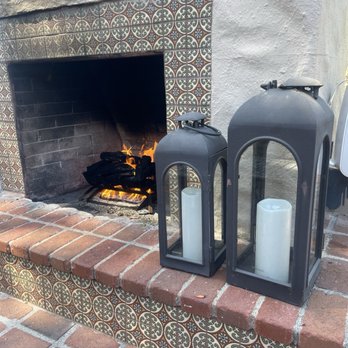 Veranda Restaurant - Outdoor fireplace Follow @sandiegofoodie858 (IG) - American Near Me - San Diego, California Veranda Restaurant - Outdoor fireplace Follow @sandiegofoodie858 (IG) - American Near Me - San Diego, California