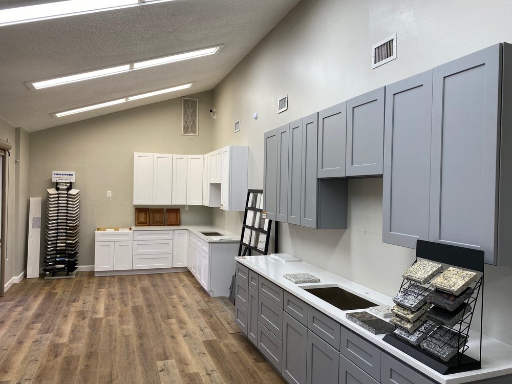 BUILDERS SURPLUS 4 LESS Updated September 2024 15 Photos 223 E